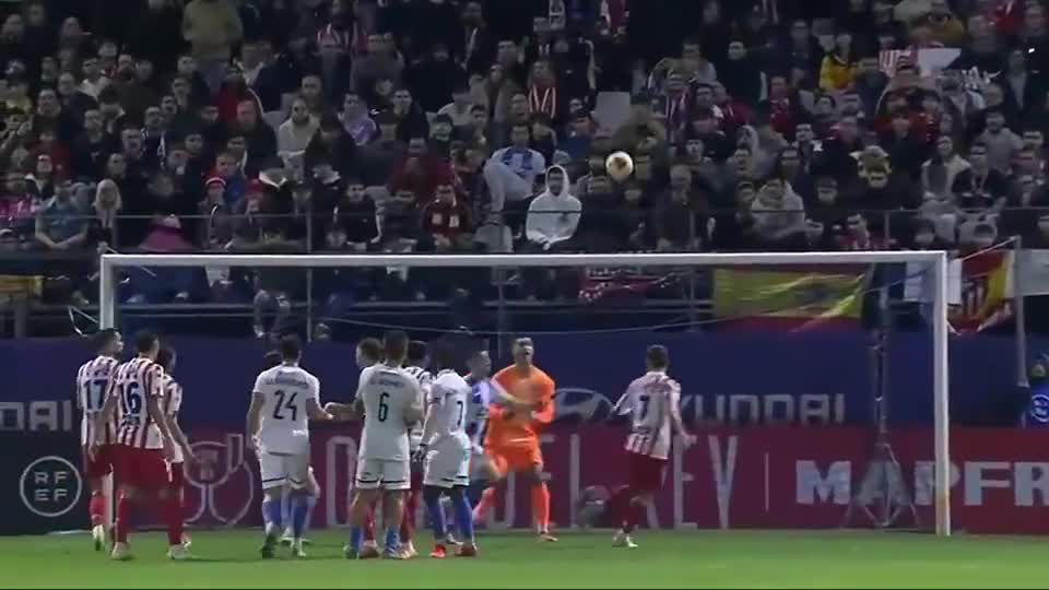 罗马诺：哈托已完成体检，今天与切尔西签约7年