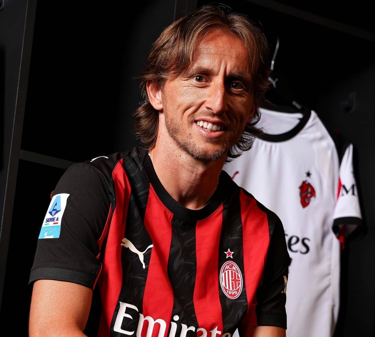 13分逆转！快船双星合砍56分打崩尼克斯，西部排名一夜变天