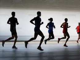 成绩斐然，加斯佩里尼被罗马球迷描绘成魔法师形象画在墙上