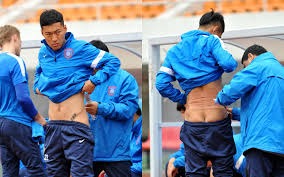 解析“麻将大师赛”：职业选手如何通过记牌实现近乎透明的对局。（麻将大师赛解读：职业选手如何靠记牌让对局几近透明）